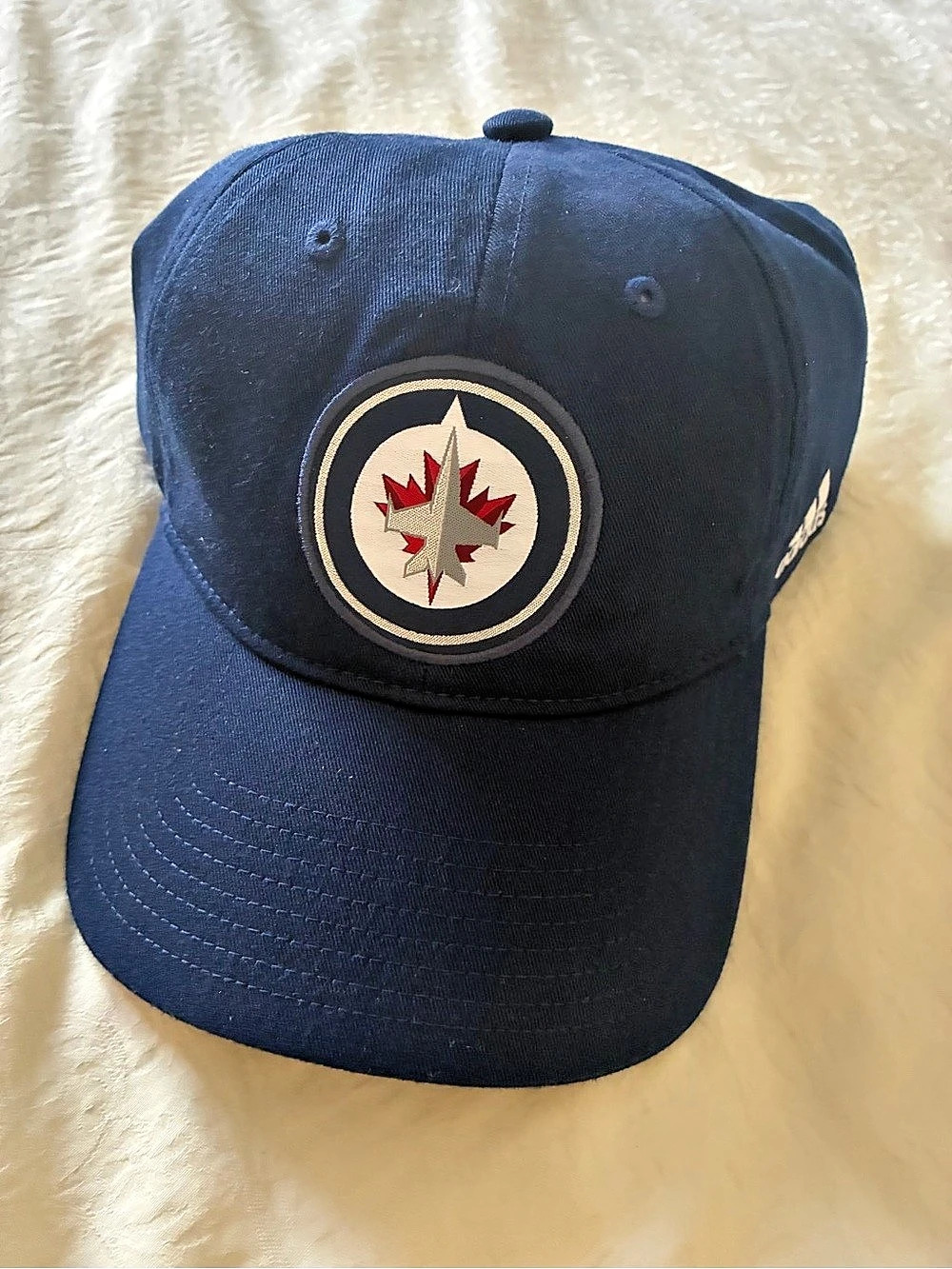 Adidas Winnipeg Jets Adidas NHL slouch adjustable hat in blue, white and red. Ne
